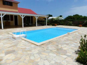 Villa de 4 chambres avec piscine privee et wifi a Baie Mahault